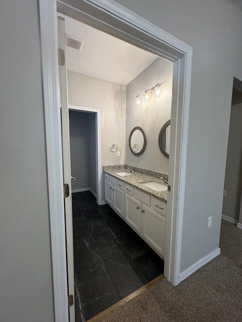 HERITAGE MANOR - Residential Lease