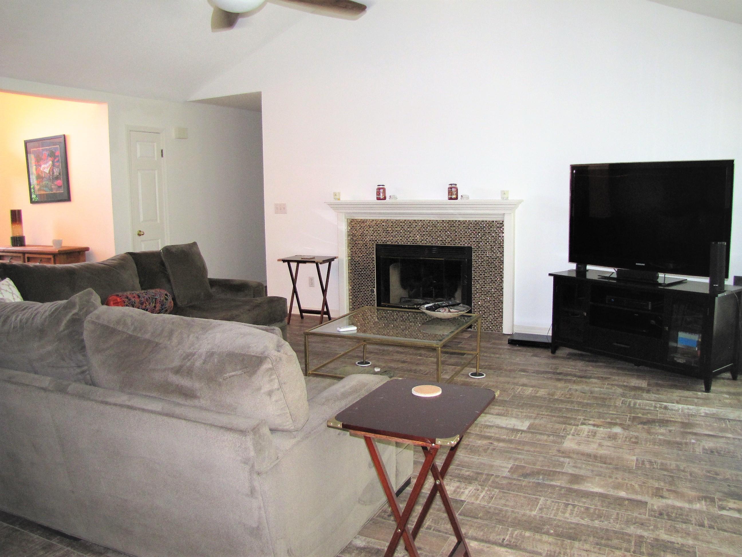 EMERALD BREEZE ESTATES - Residential