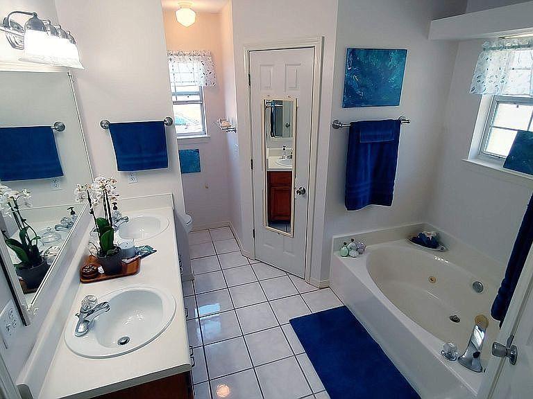 BAYOU RIDGE - Residential