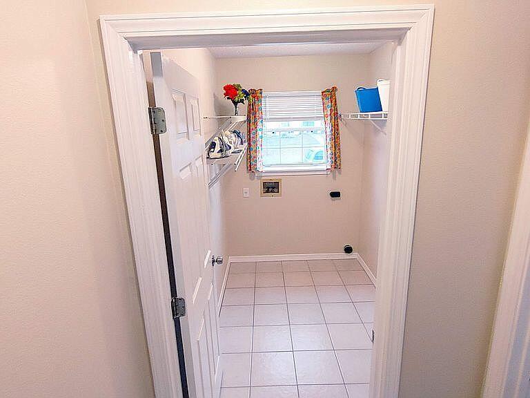 BAYOU RIDGE - Residential