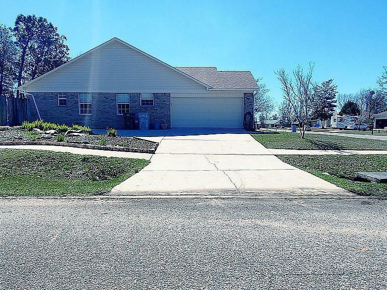 BAYOU RIDGE - Residential