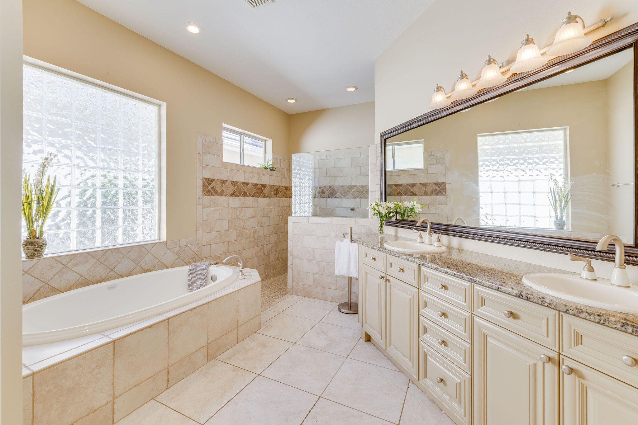REGATTA BAY PATIO HOMES - Residential