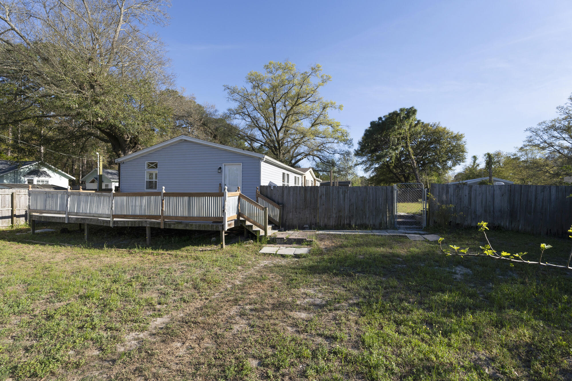 NO RECORDED SUBDIVISION - Residential