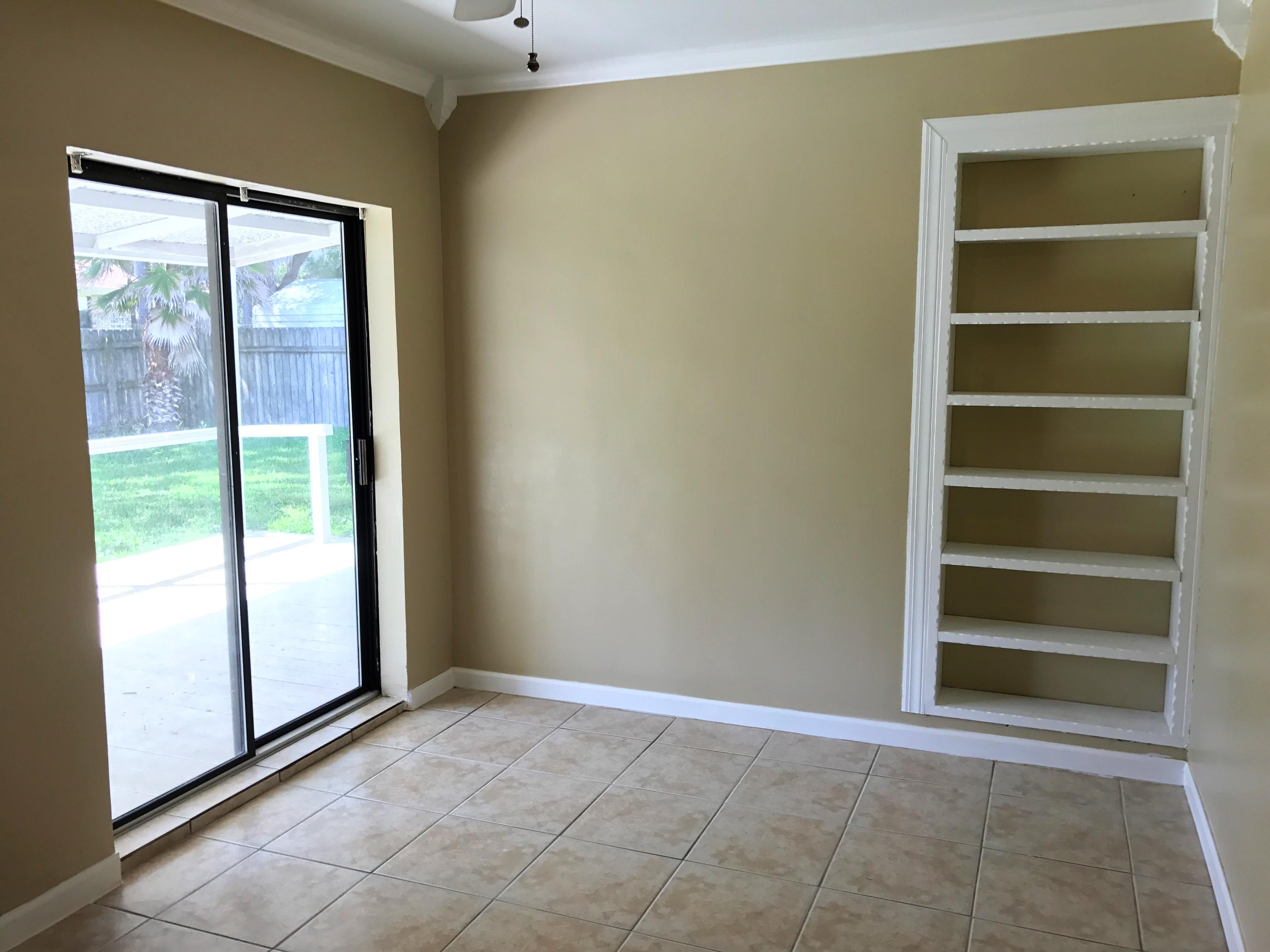 OAK TREE PARK - Residential