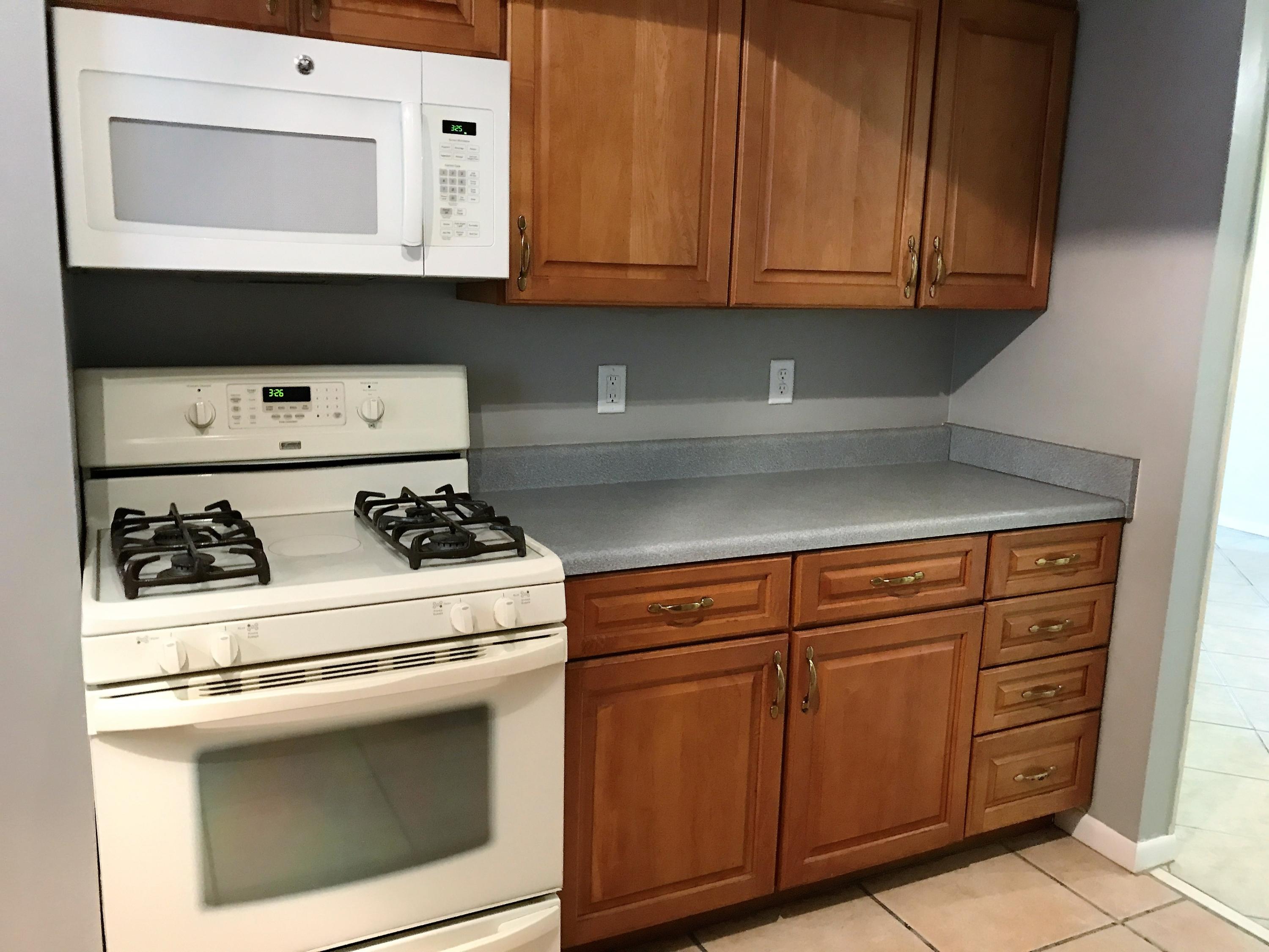 OAK TREE PARK - Residential