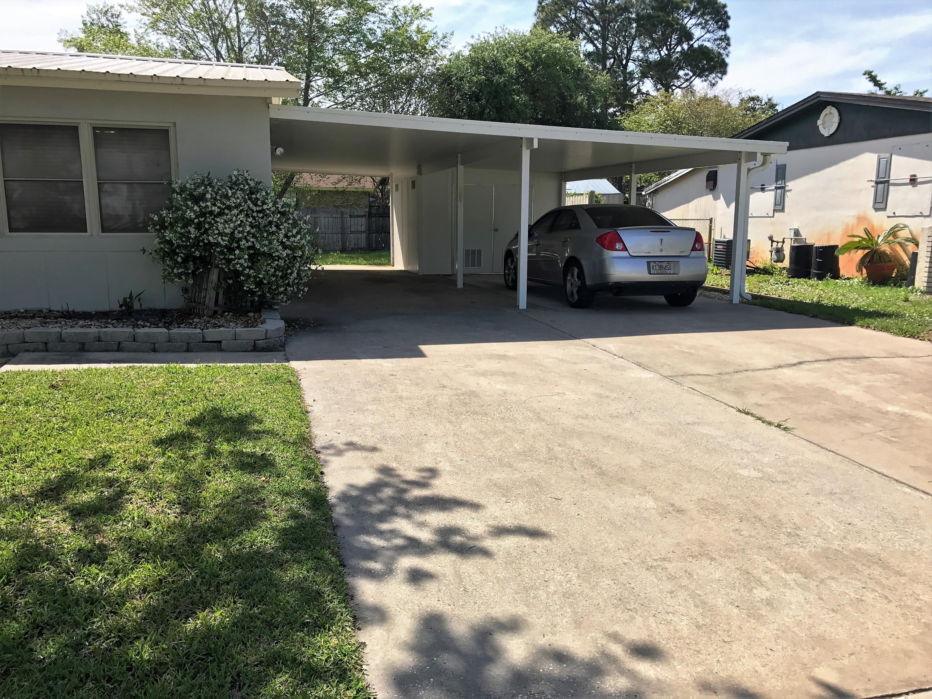 OAK TREE PARK - Residential