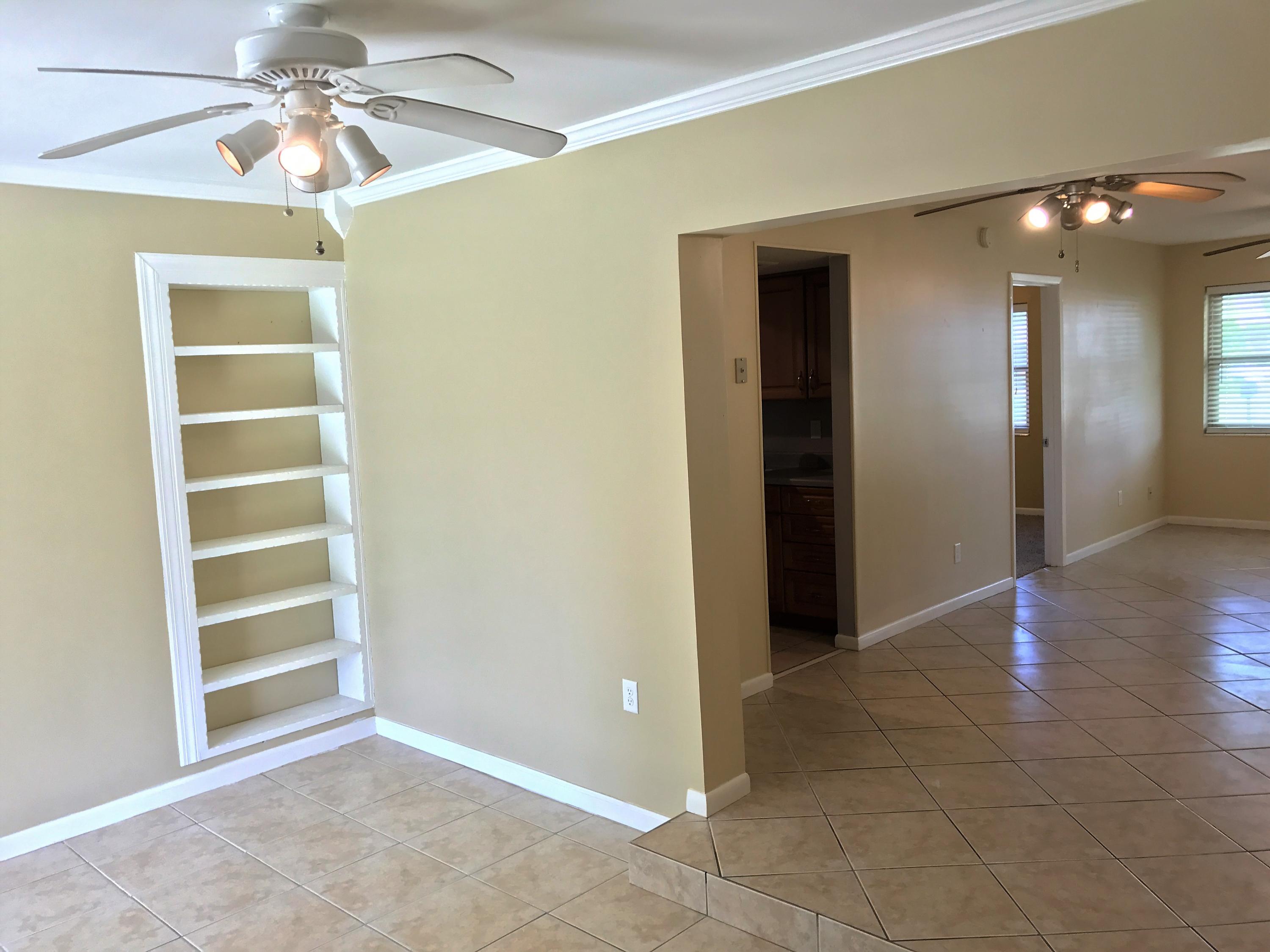 OAK TREE PARK - Residential