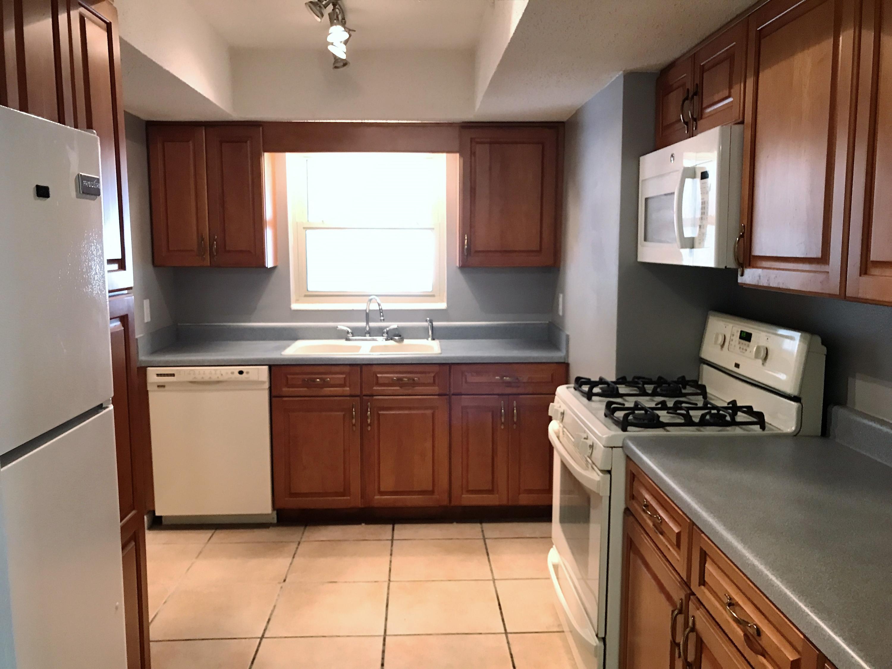 OAK TREE PARK - Residential