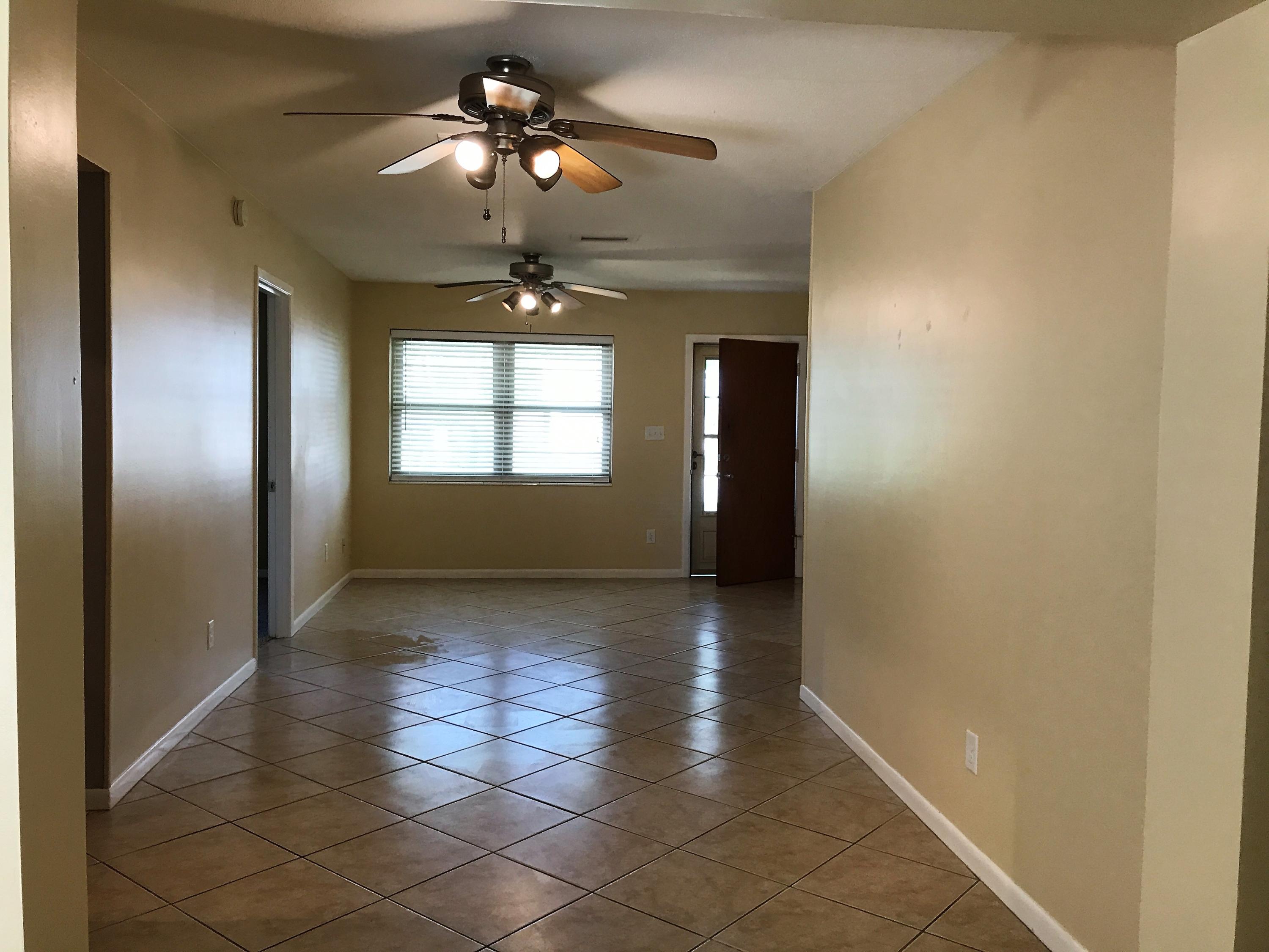 OAK TREE PARK - Residential