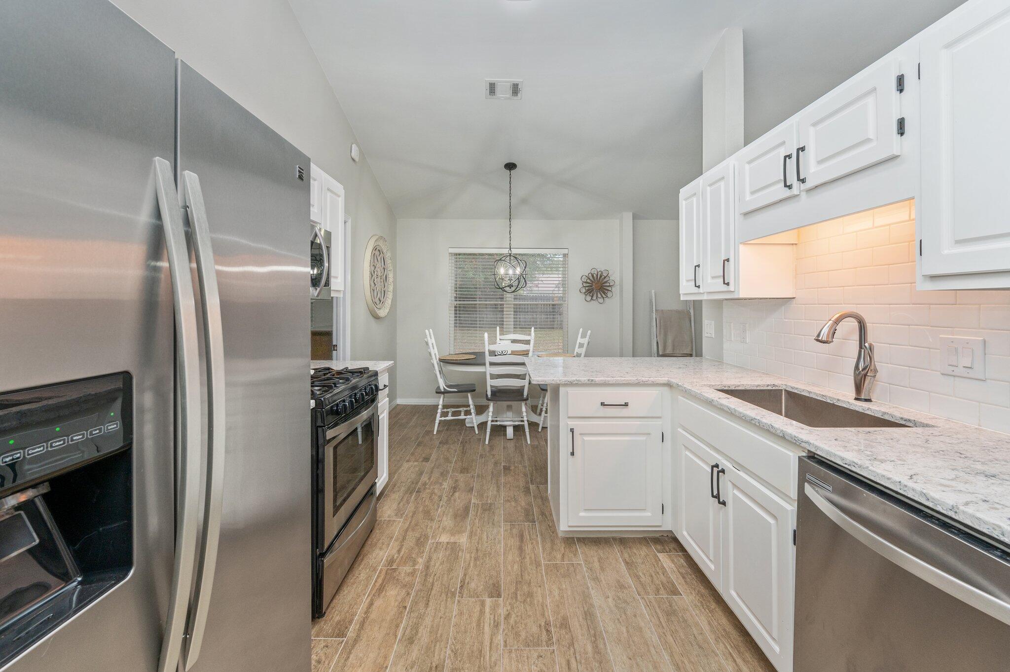 CHEROKEE BEND S/D - Residential