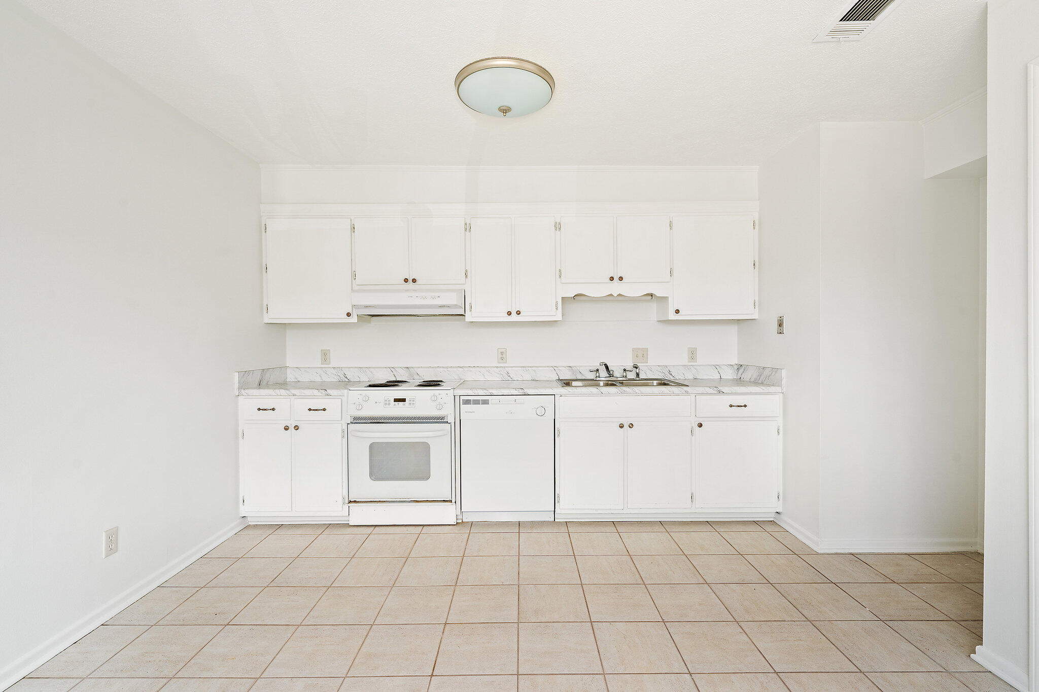 Cedar Cove Apartments - Residential