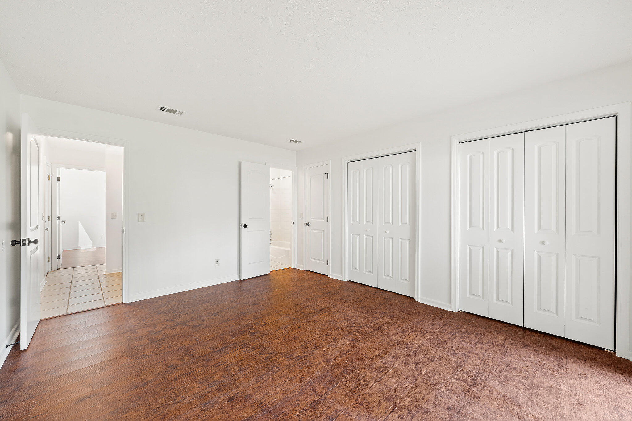 Cedar Cove Apartments - Residential