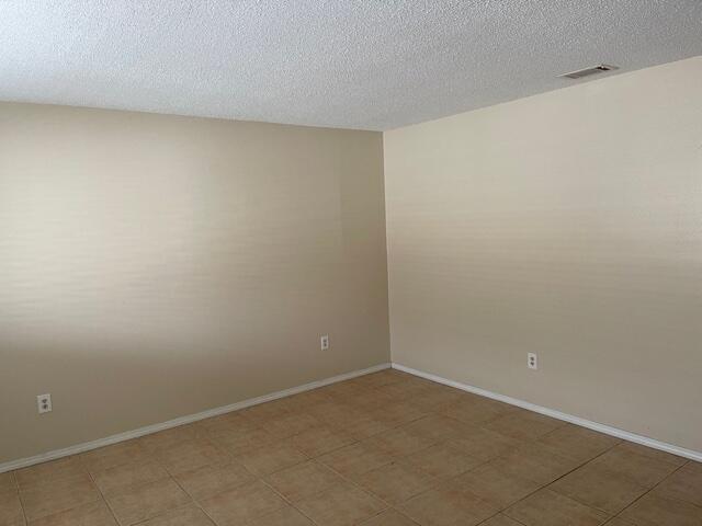 COLLEGE PARK CONDO - Residential Lease