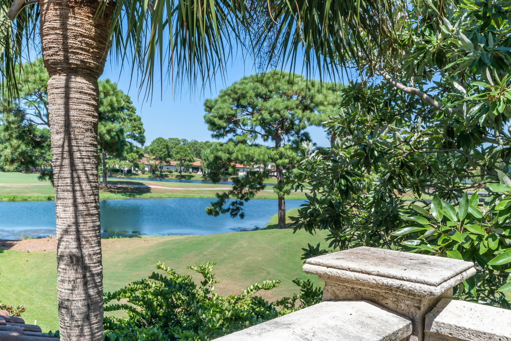 VILLA LAGO - Residential