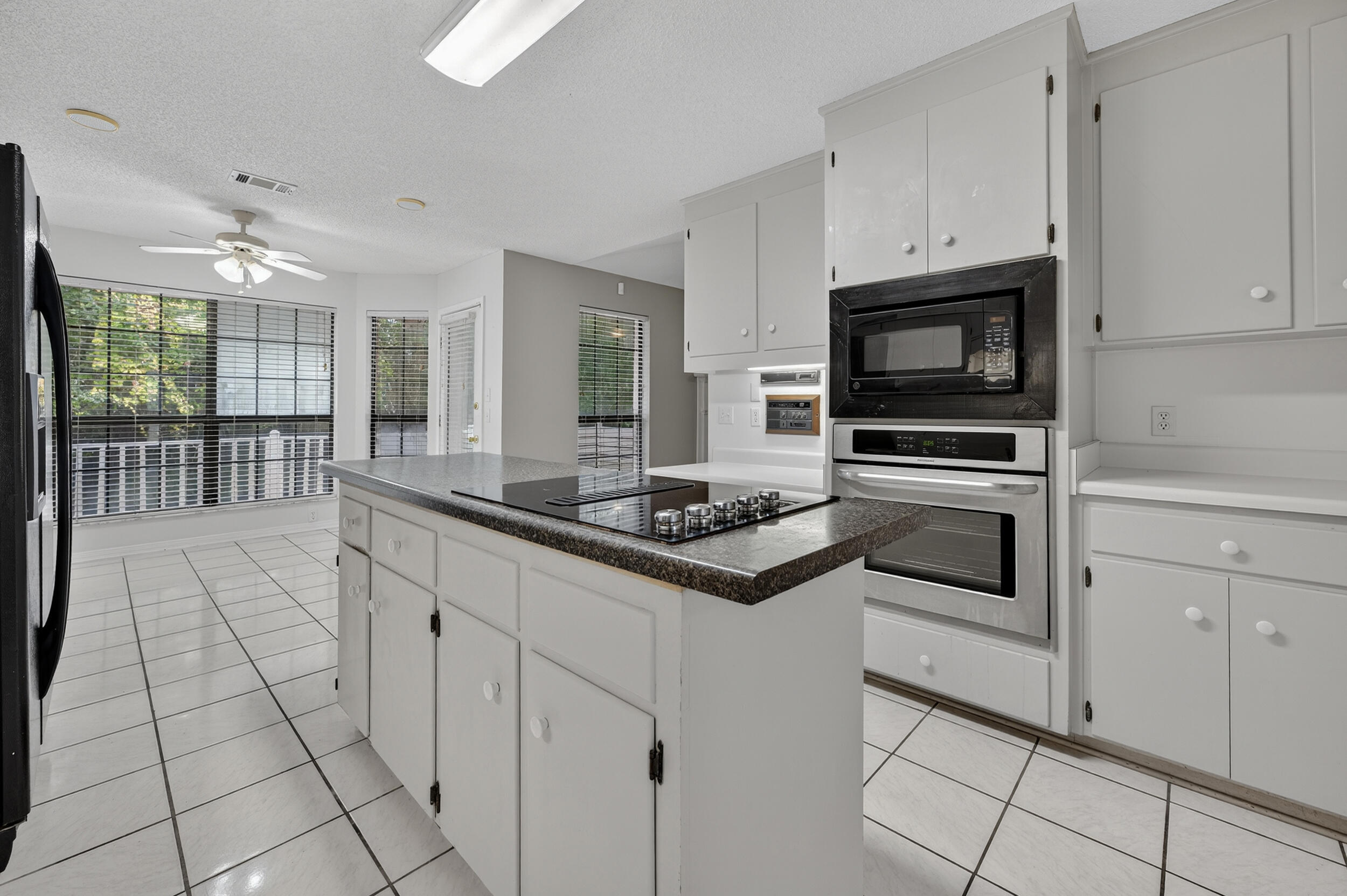 MARINERS COVE - Residential