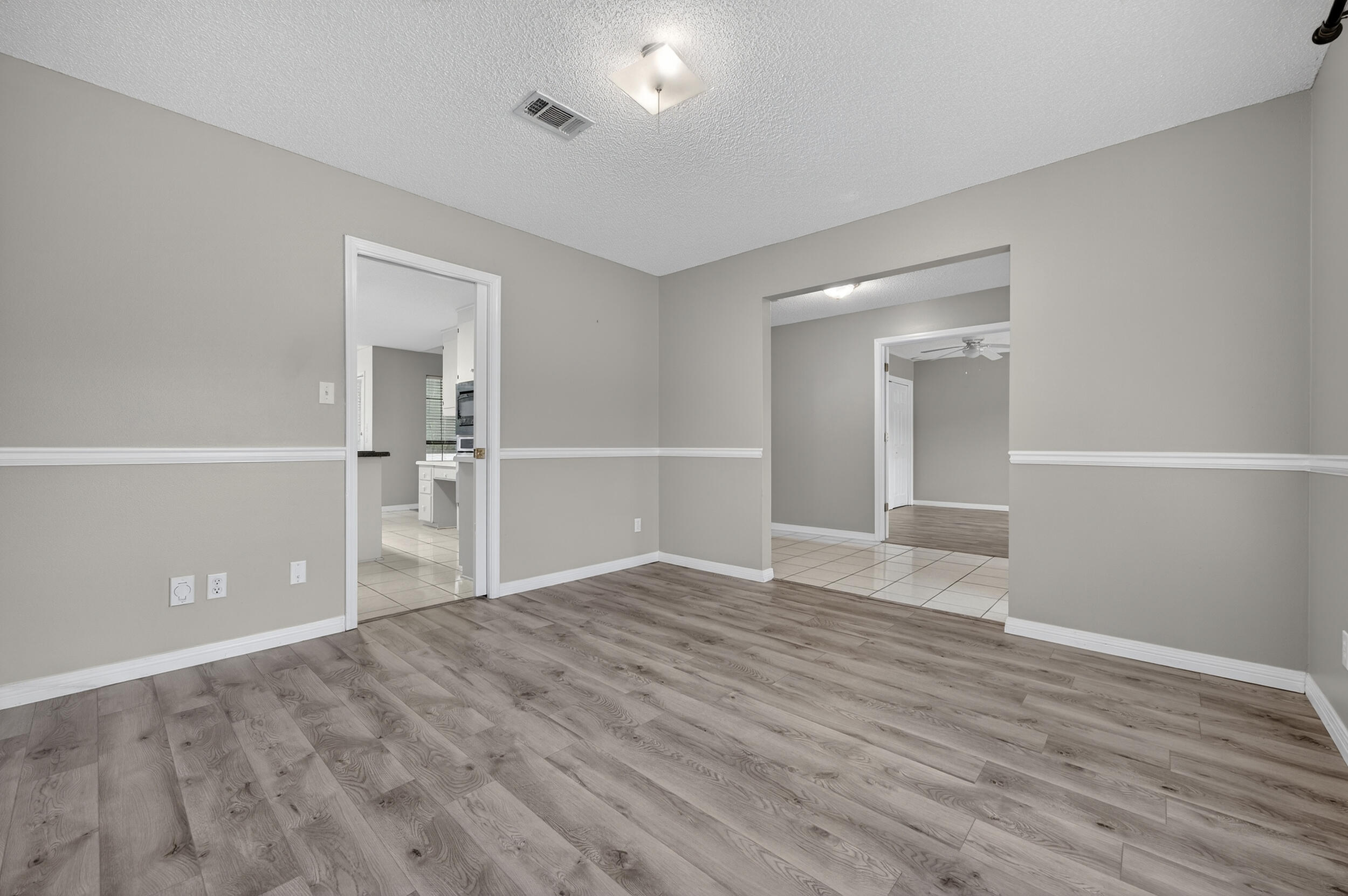 MARINERS COVE - Residential