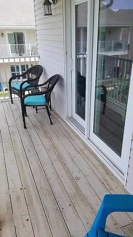 WOODLAND SHORES T/H PH 5 - Residential