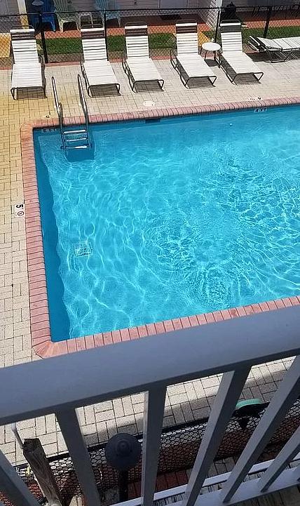 WOODLAND SHORES T/H PH 5 - Residential