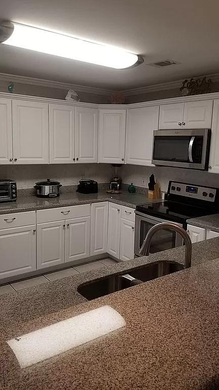 WOODLAND SHORES T/H PH 5 - Residential