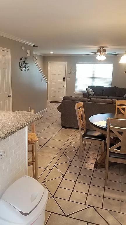 WOODLAND SHORES T/H PH 5 - Residential