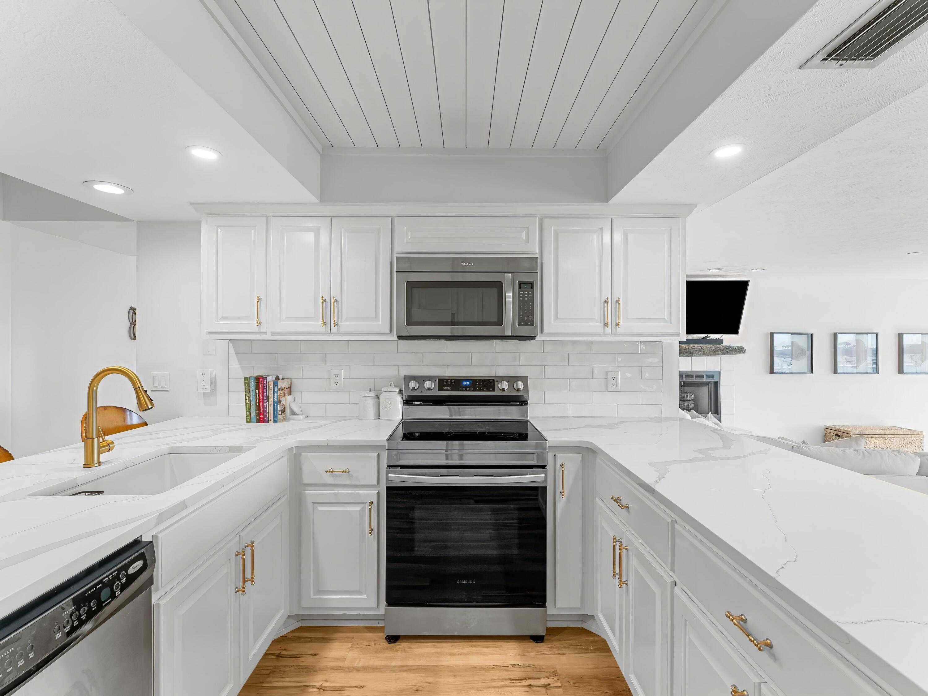 Moorings at Woodlawn Point - Residential