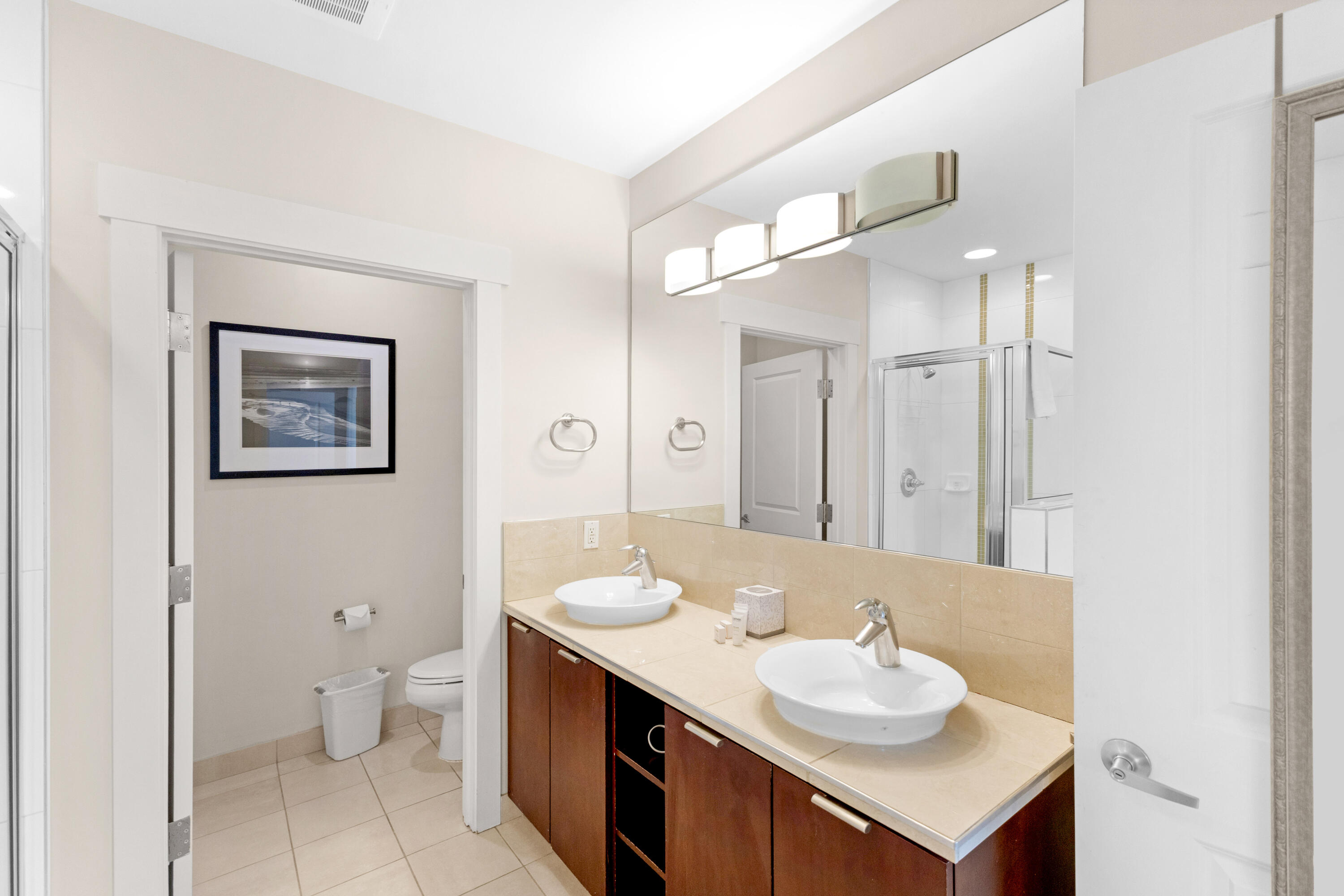 BAHIA CONDO - Residential