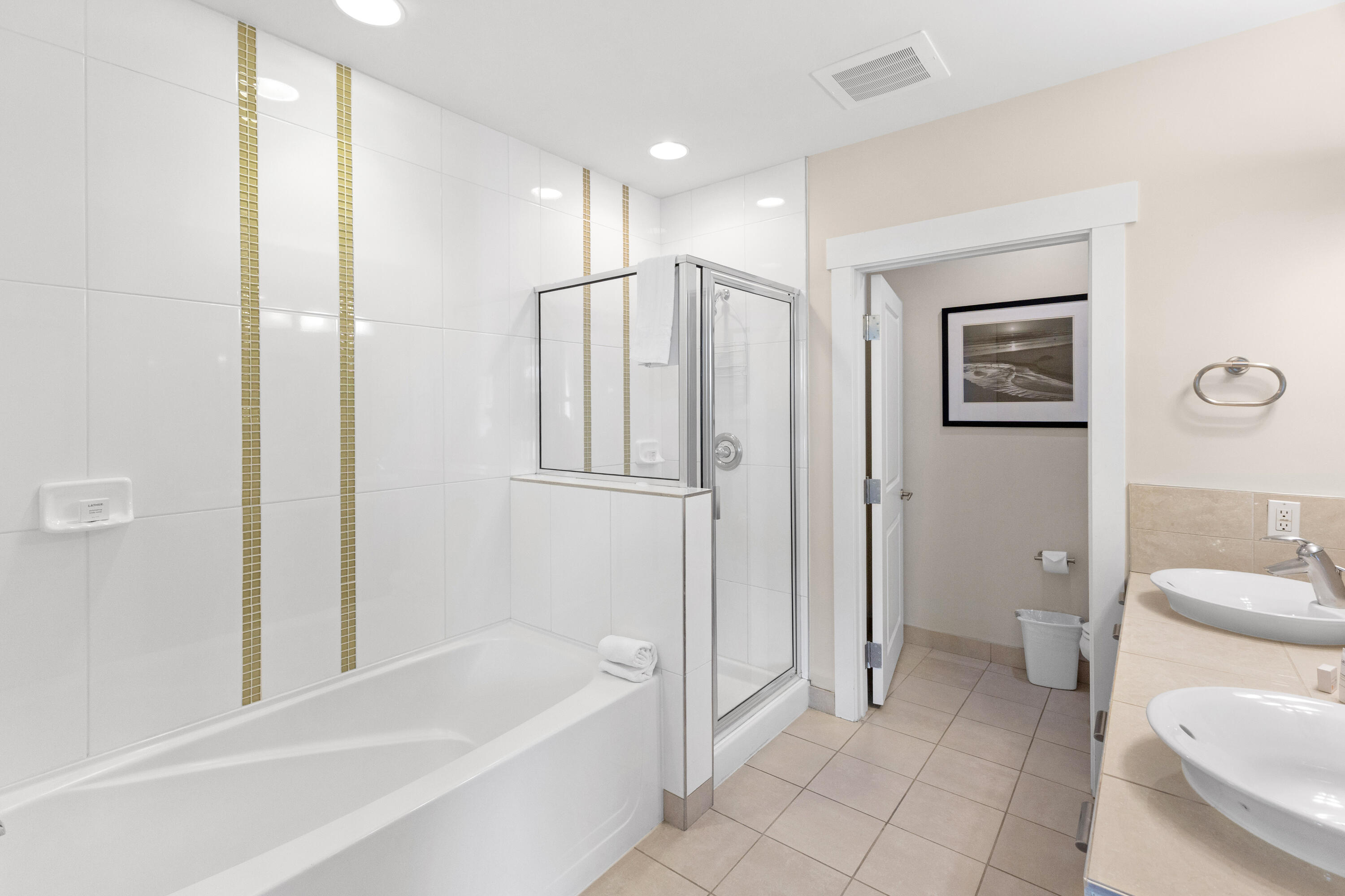 BAHIA CONDO - Residential