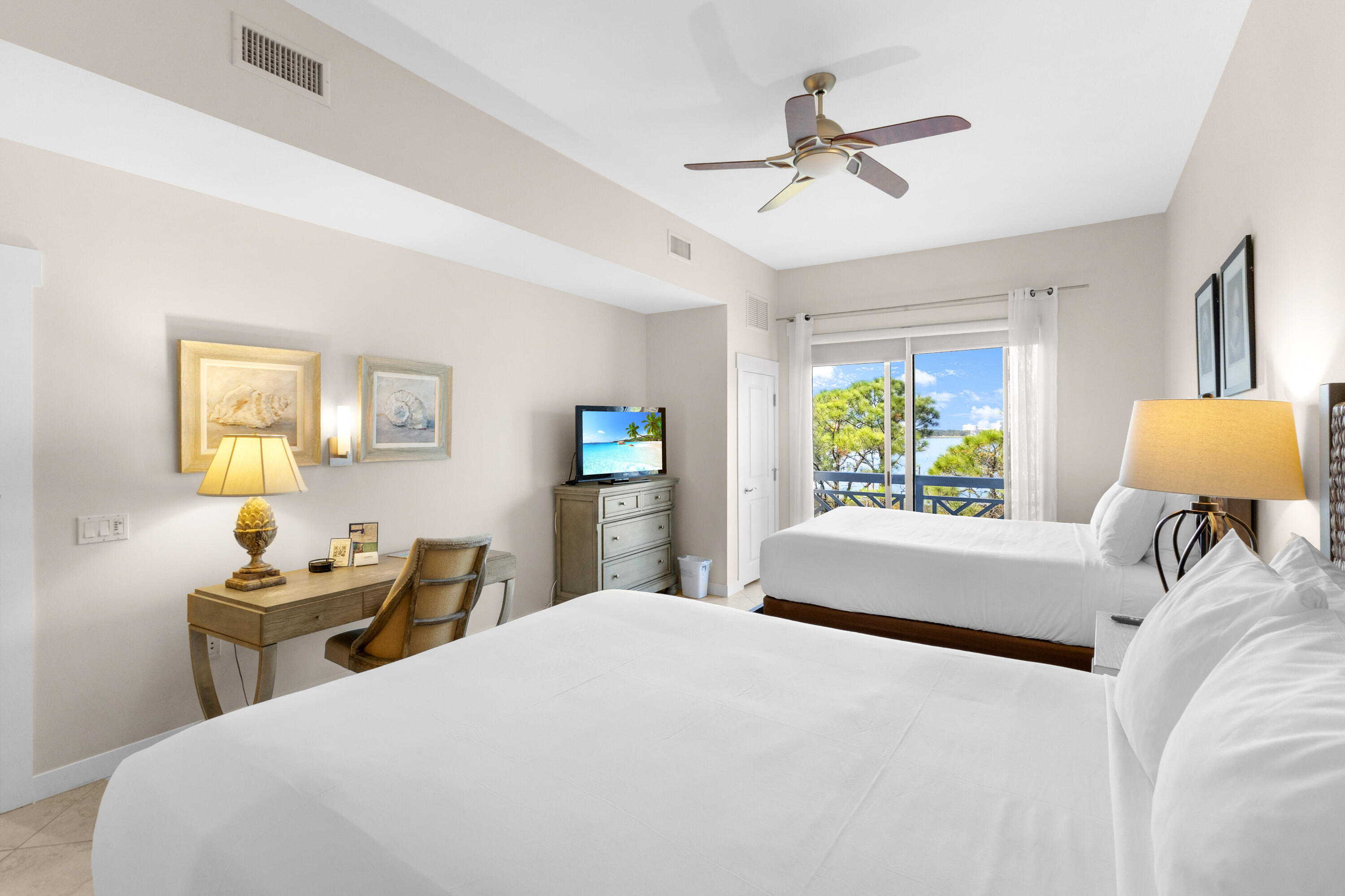 BAHIA CONDO - Residential
