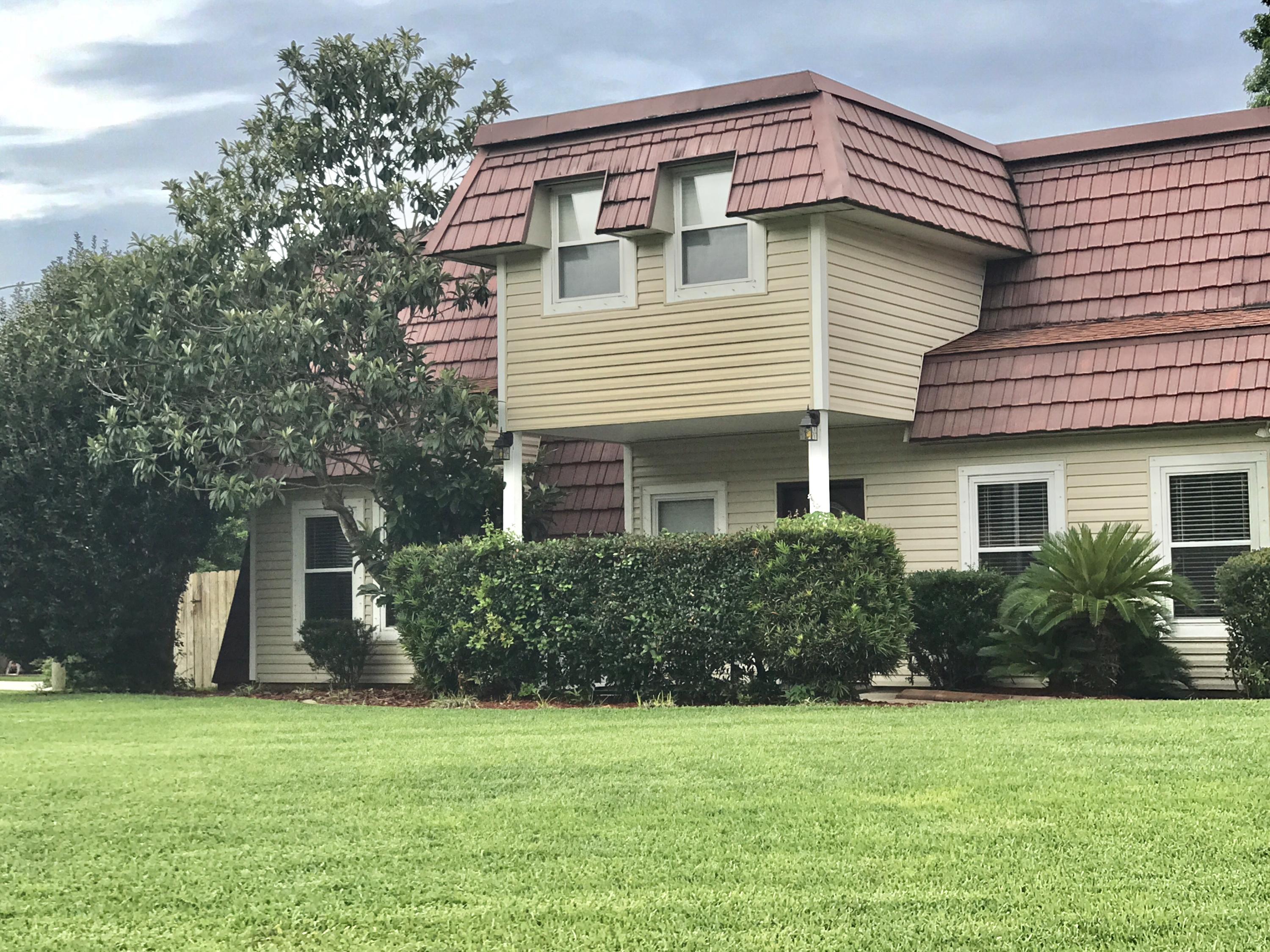 MARINERS COVE - Residential