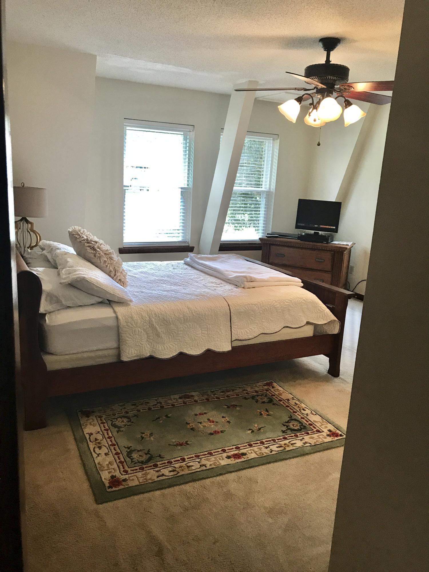 MARINERS COVE - Residential