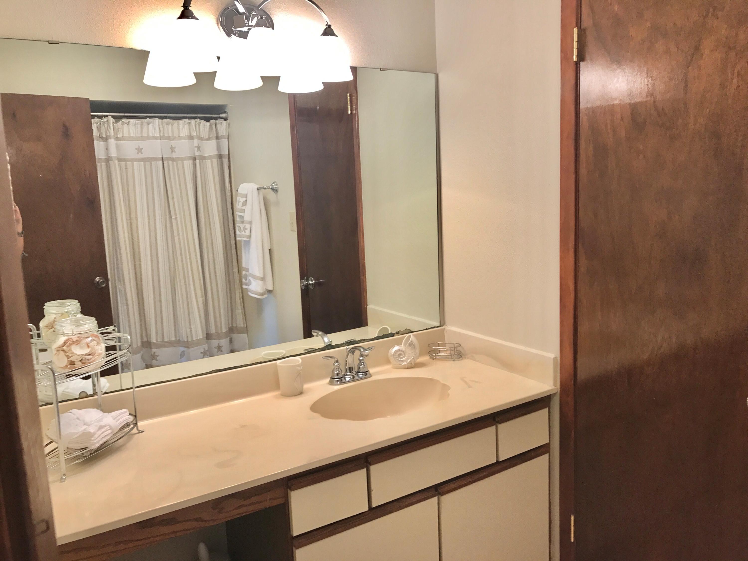 MARINERS COVE - Residential