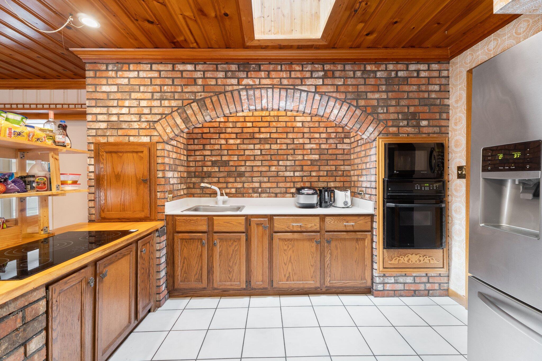 NONESUCH WAY - Residential