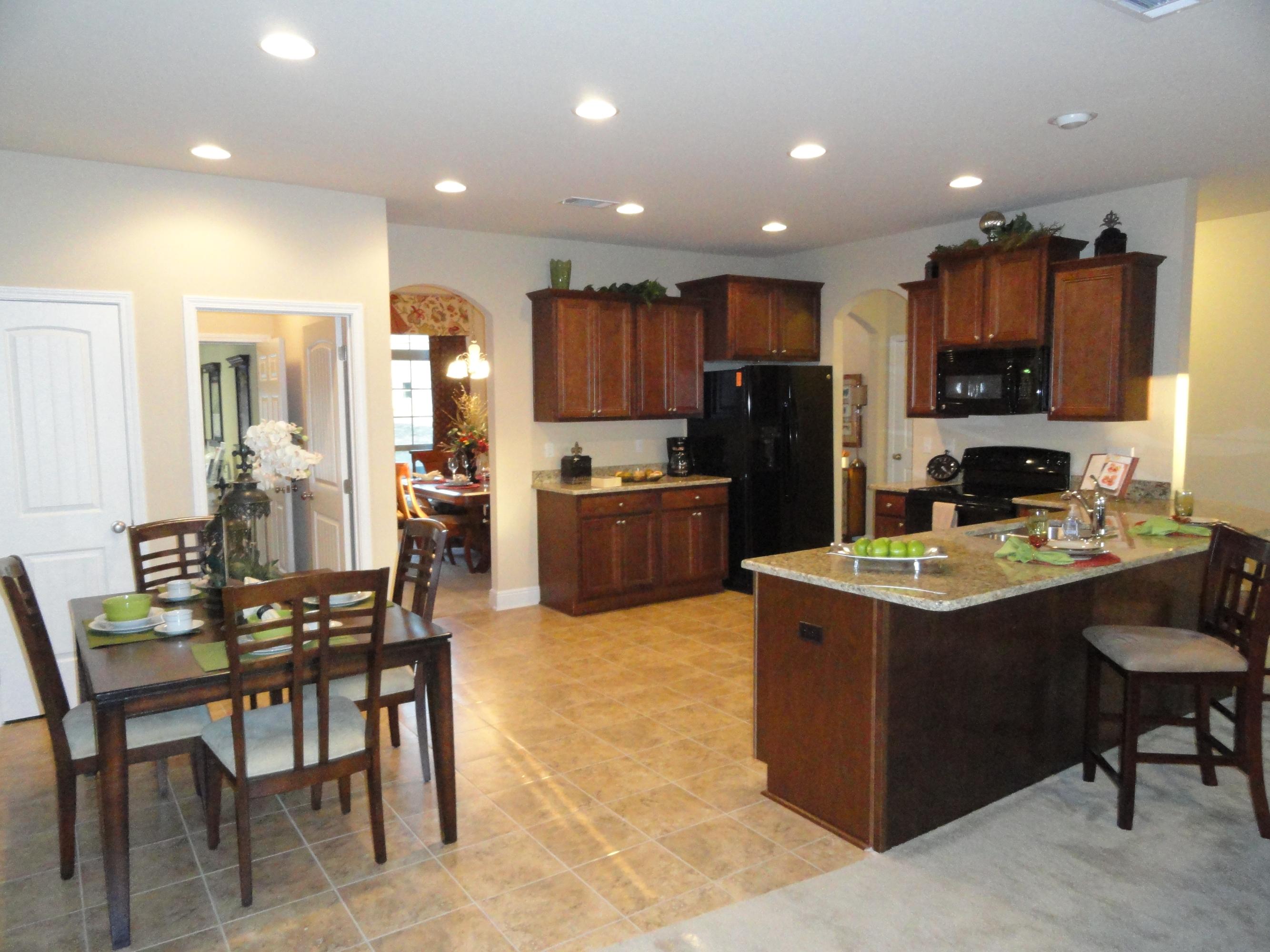 AUTUMN WOODS - Residential