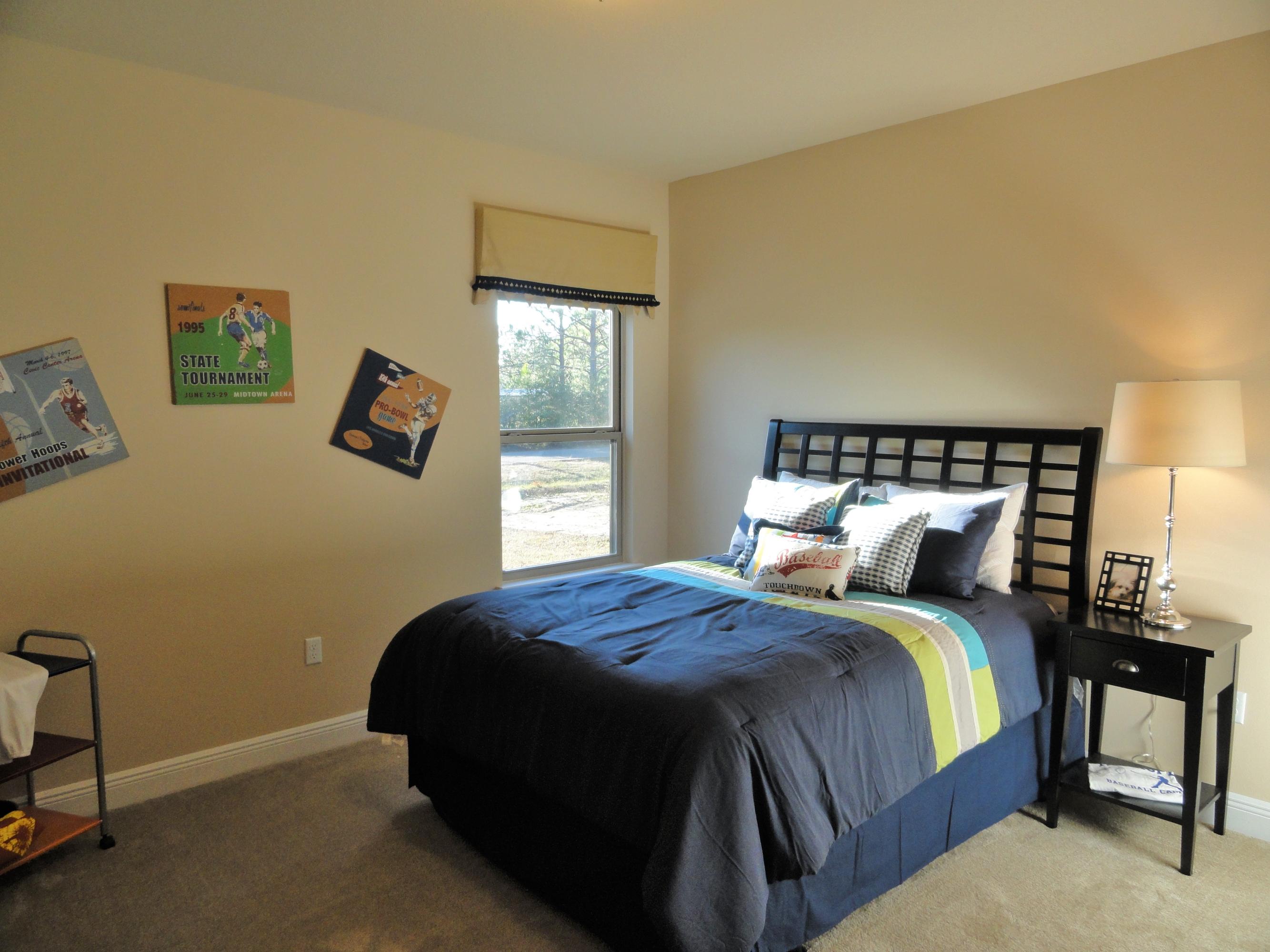 AUTUMN WOODS - Residential