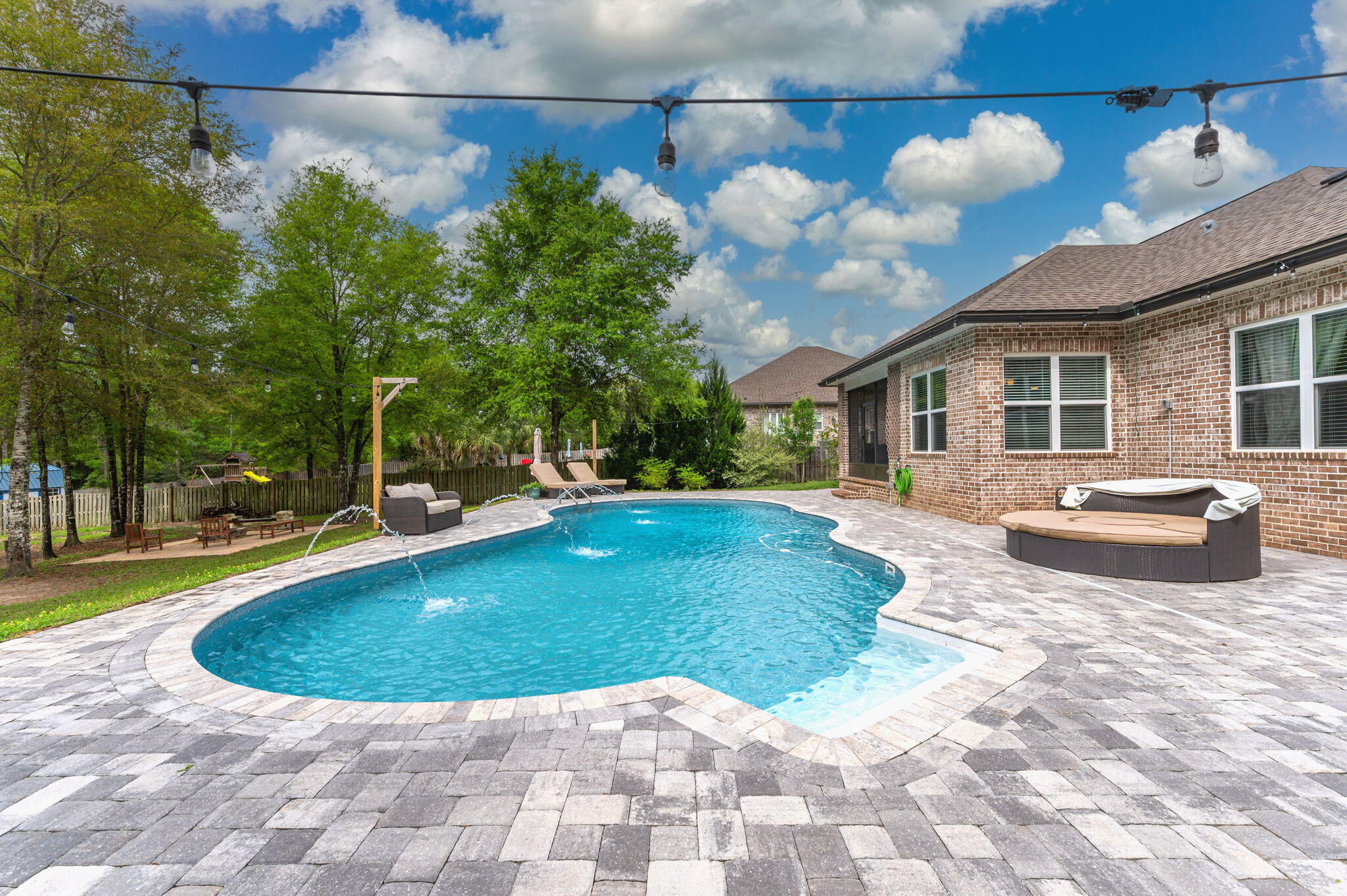 MILL CREEK FARMS - Residential