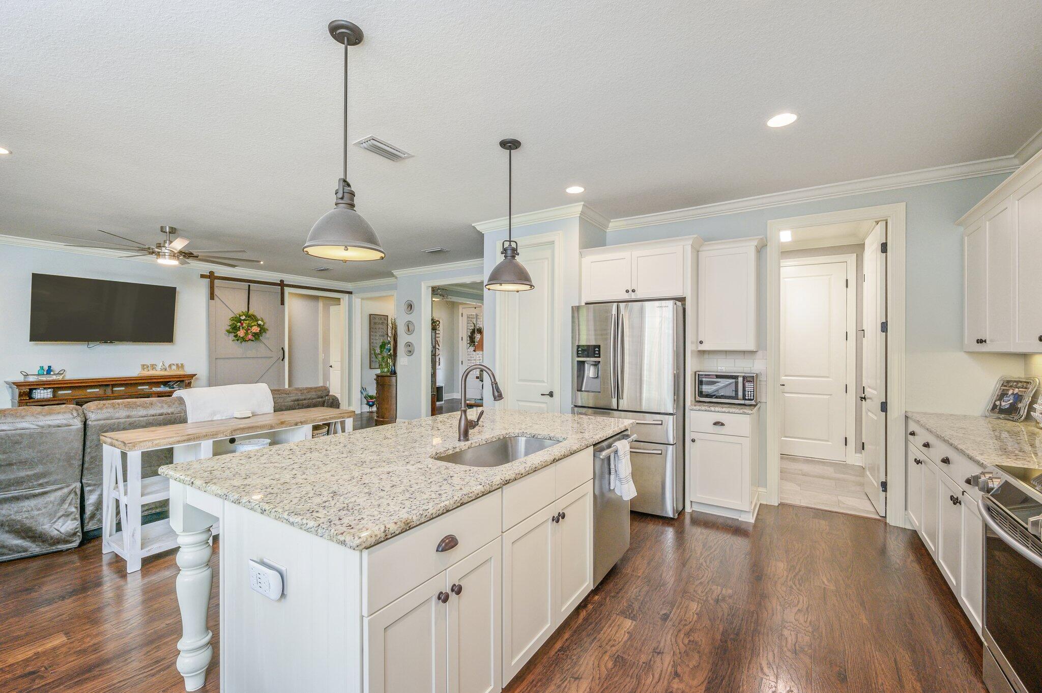 MILL CREEK FARMS - Residential