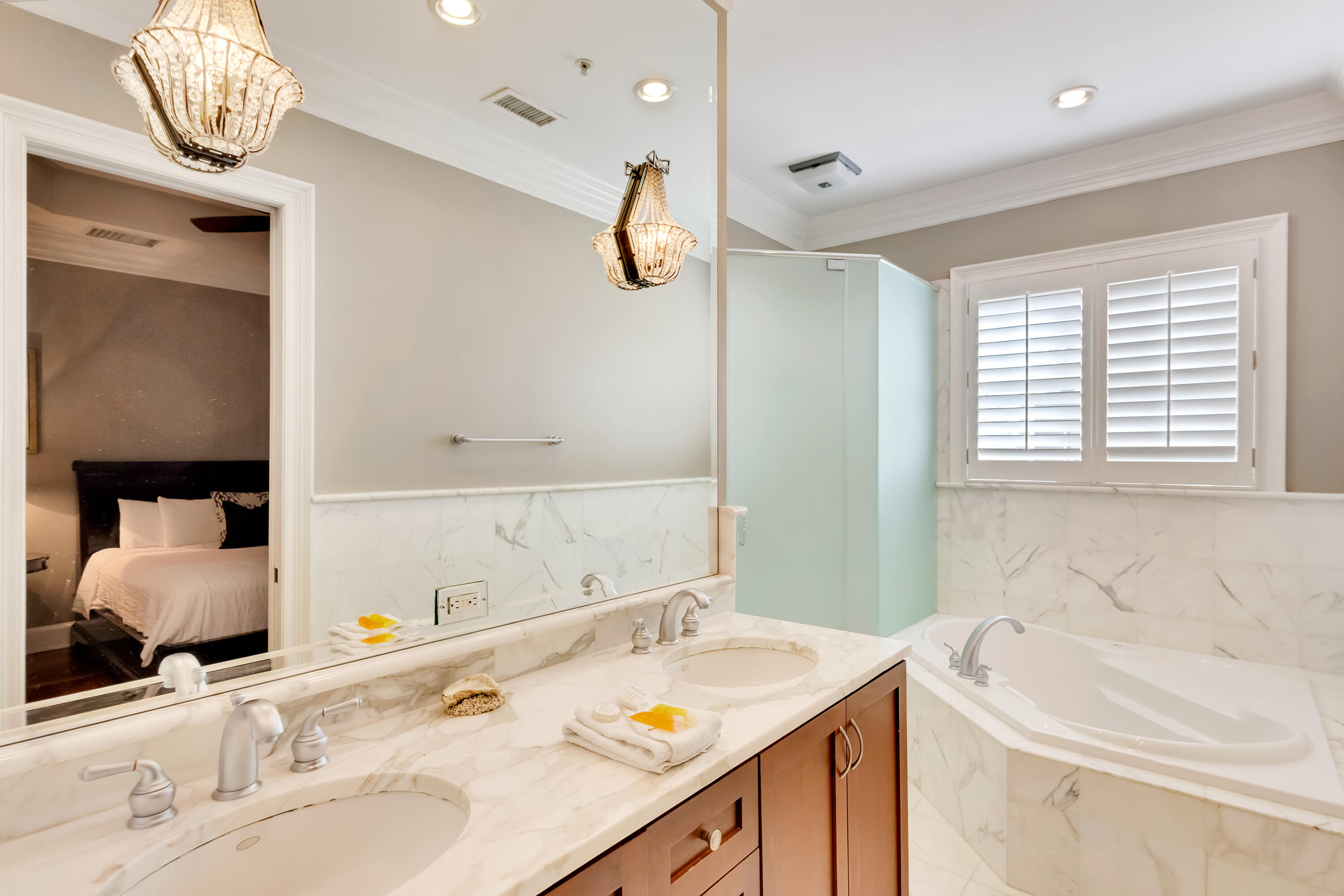 LE JARDIN - Residential Lease