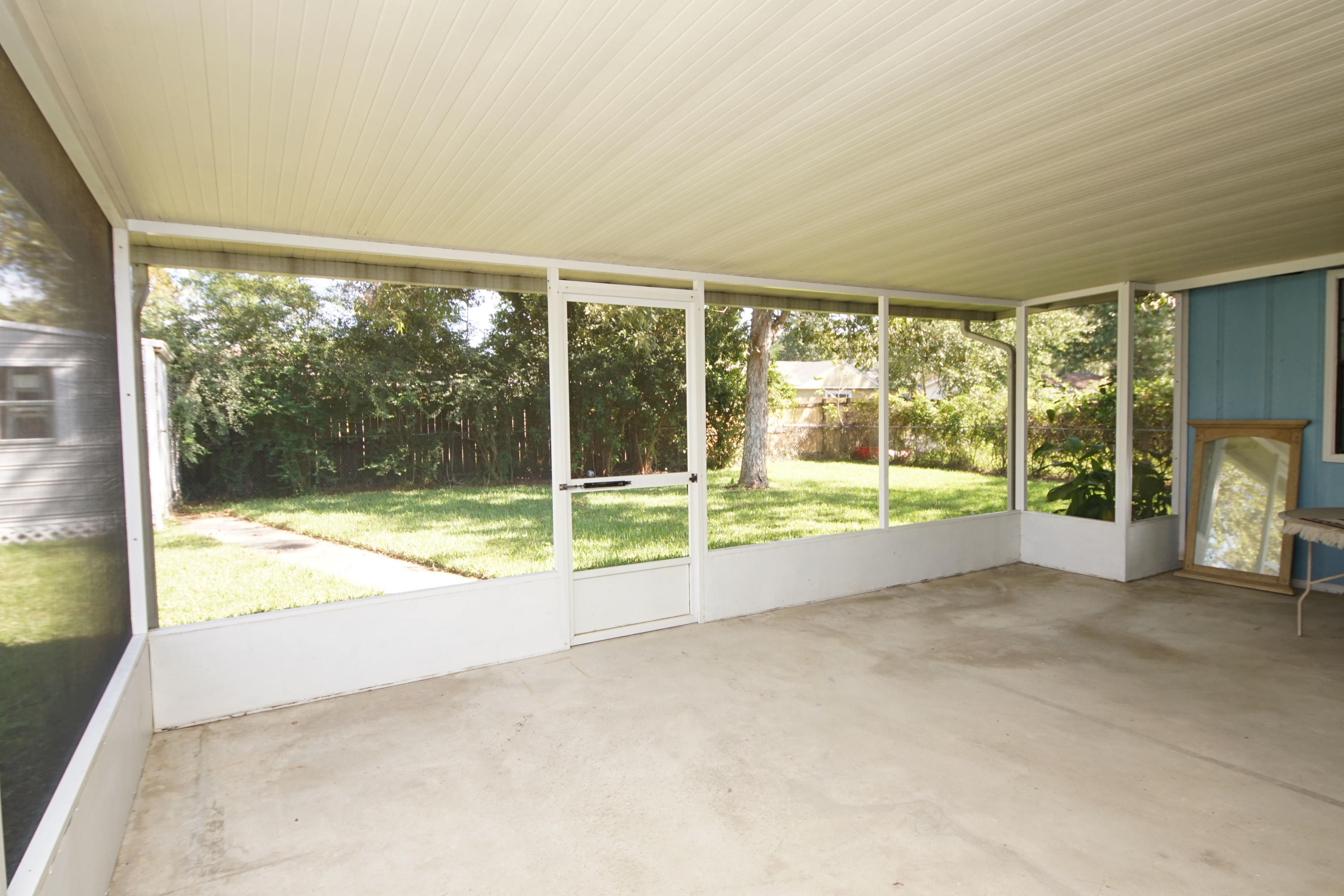 PINE MEADOWS - Residential