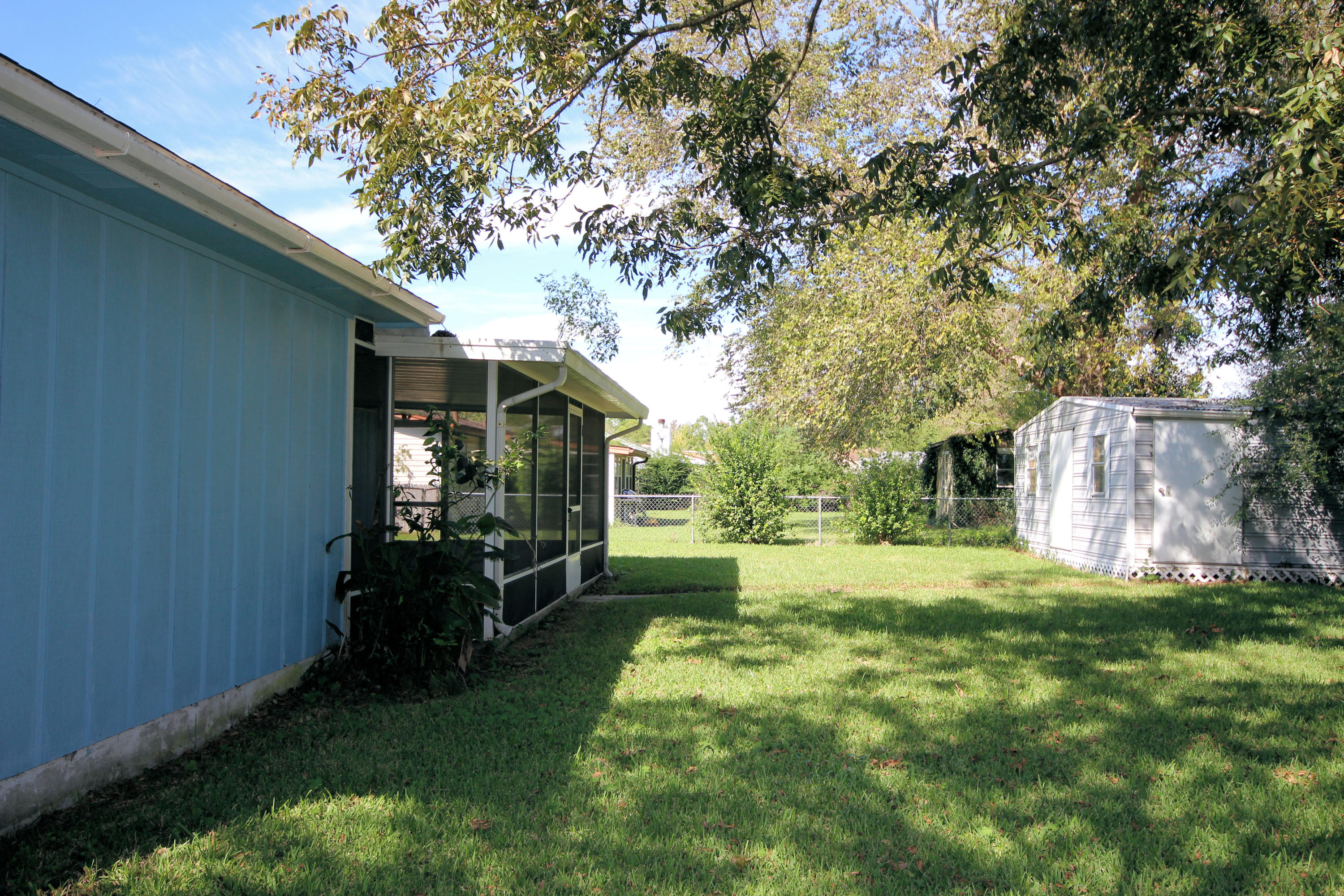 PINE MEADOWS - Residential