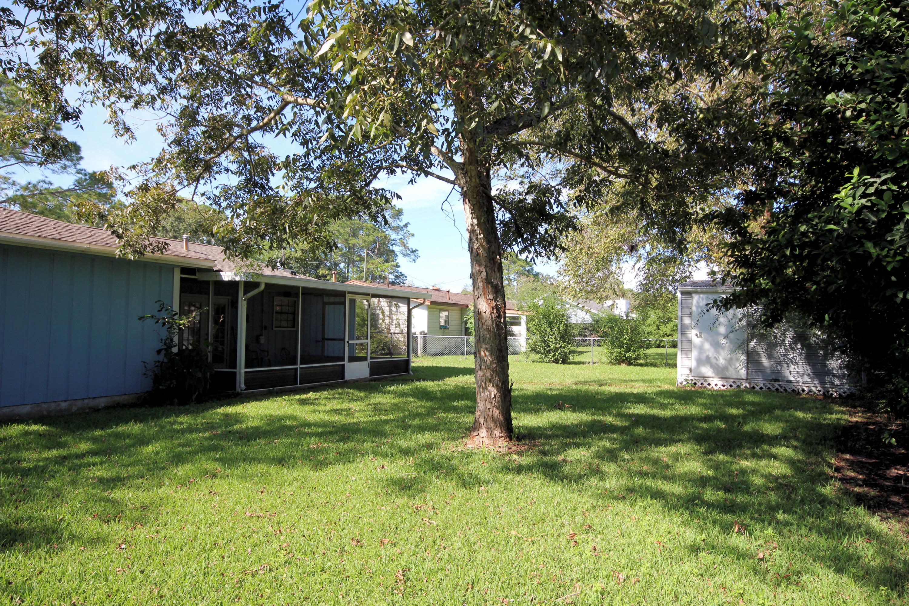 PINE MEADOWS - Residential