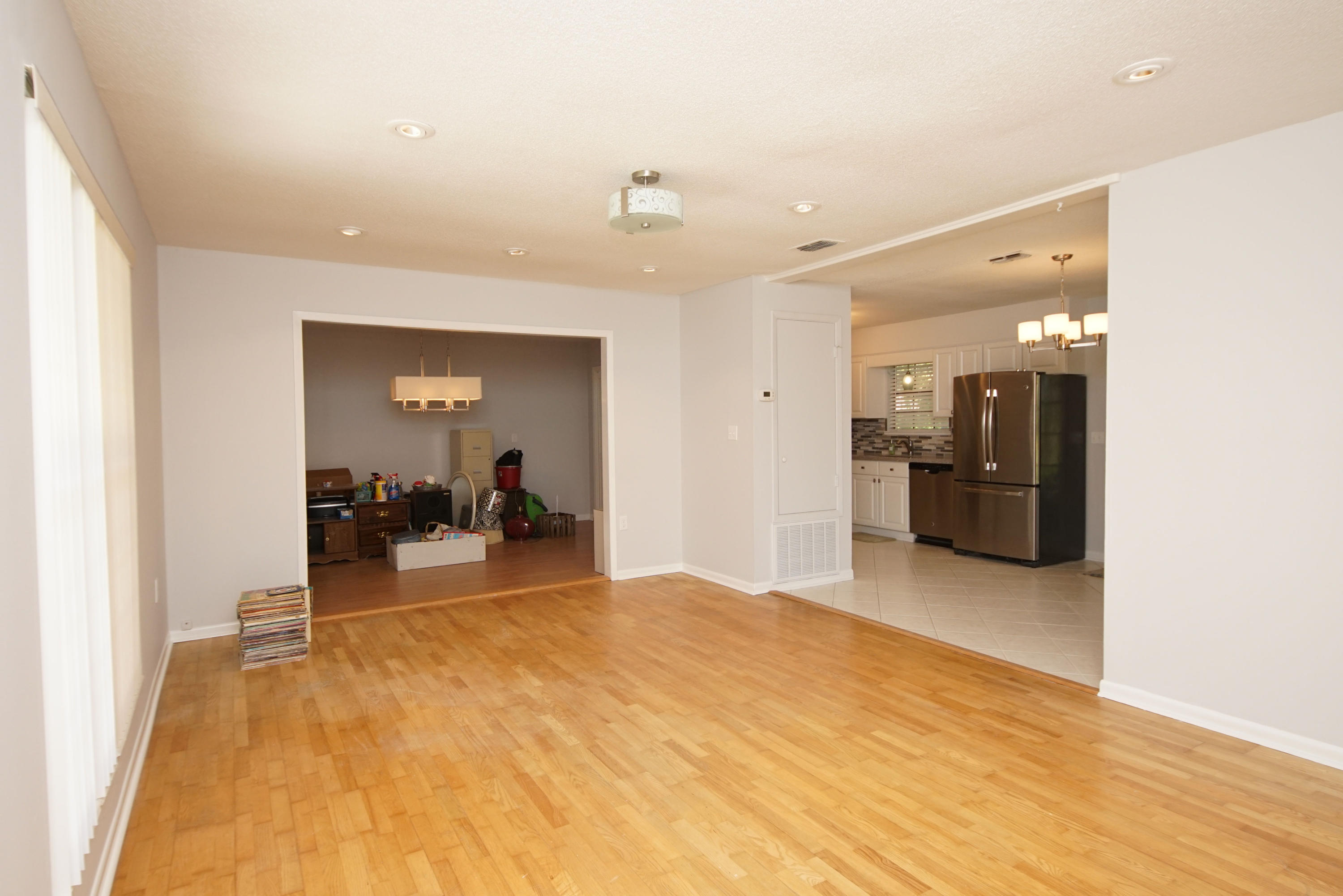 PINE MEADOWS - Residential