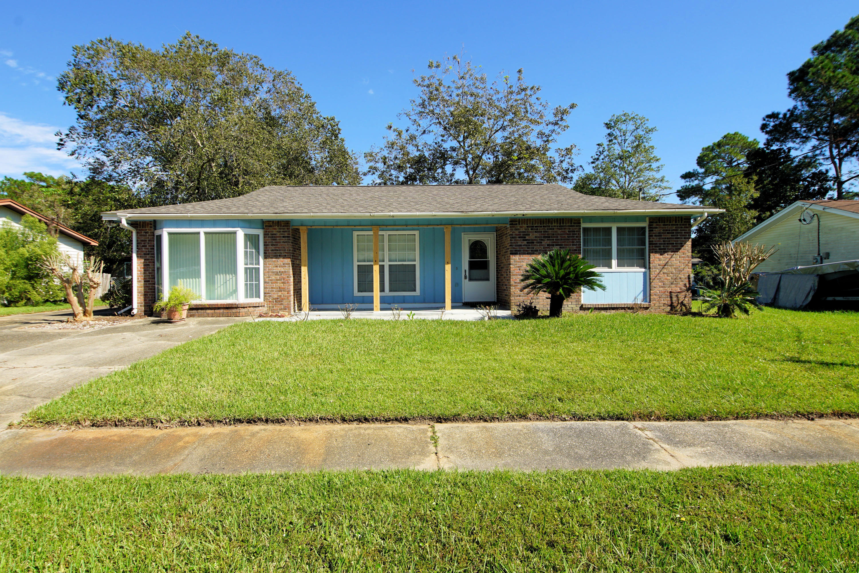 PINE MEADOWS - Residential