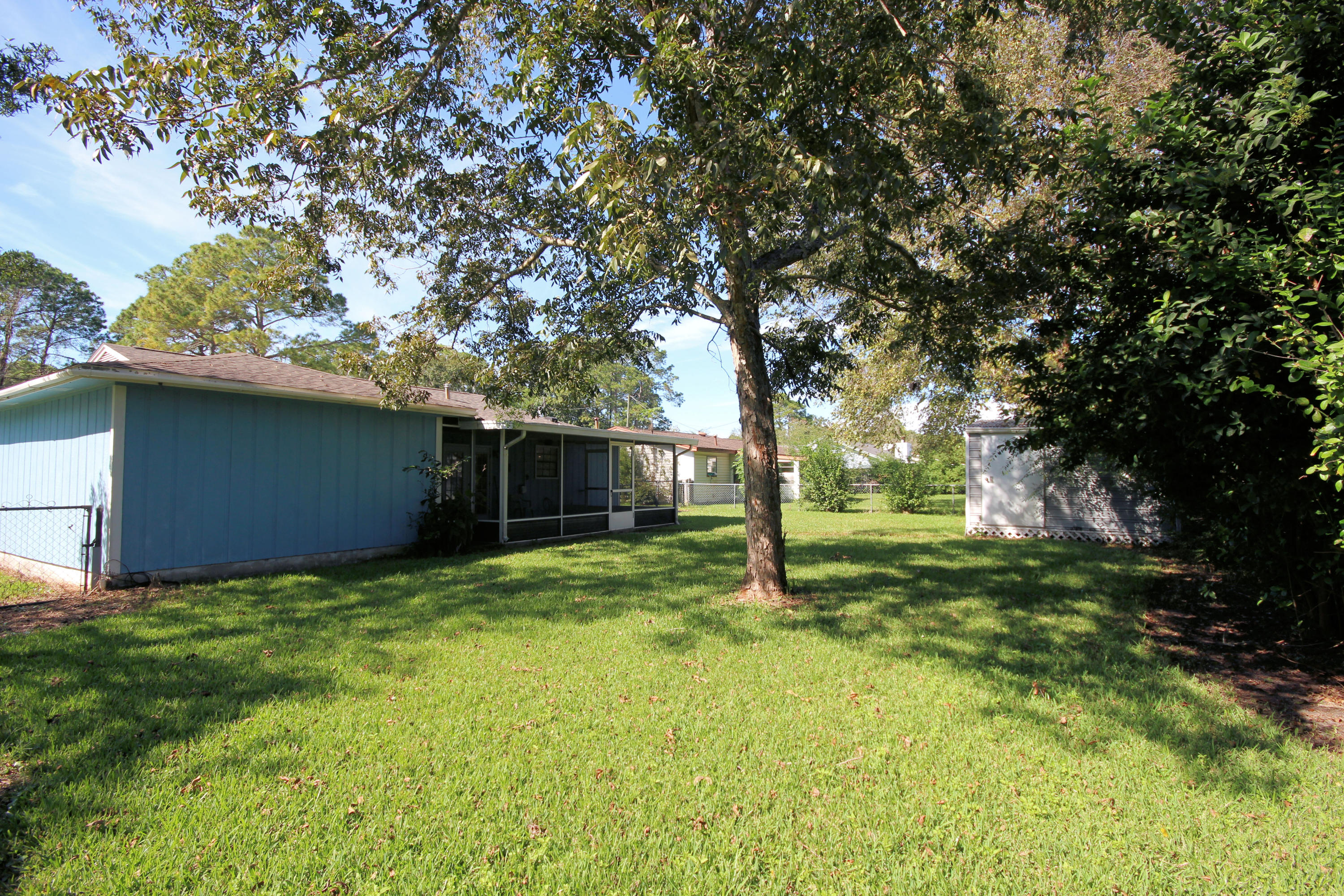 PINE MEADOWS - Residential