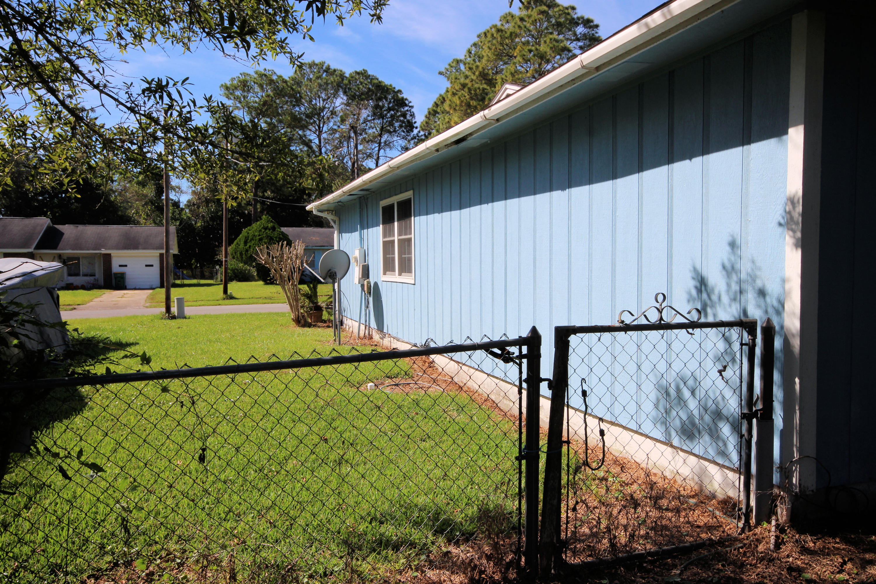 PINE MEADOWS - Residential