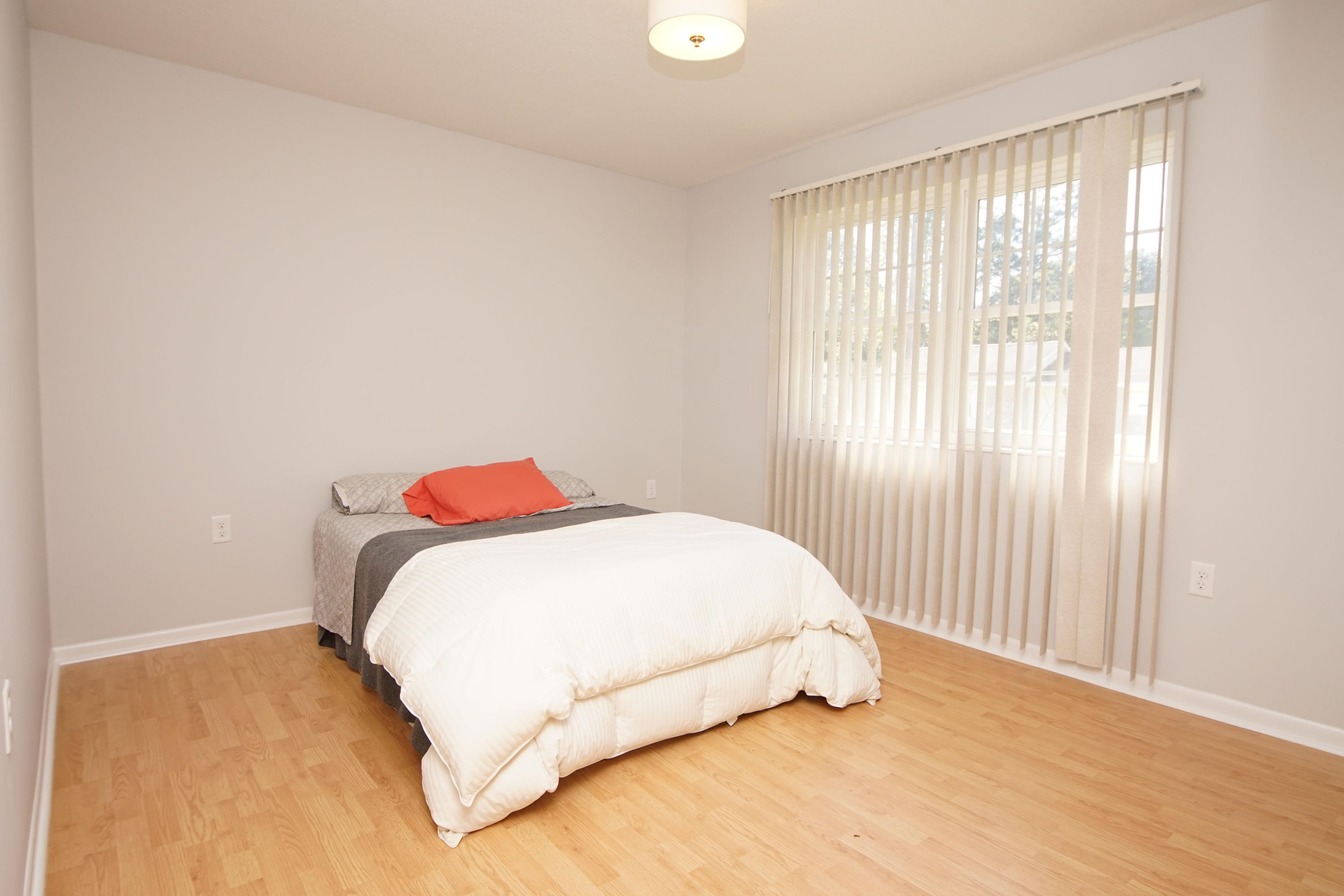 PINE MEADOWS - Residential