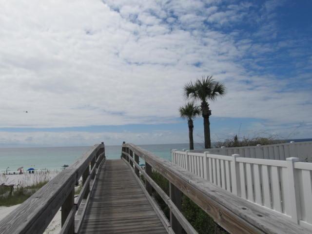 CRYSTAL BEACH - Residential