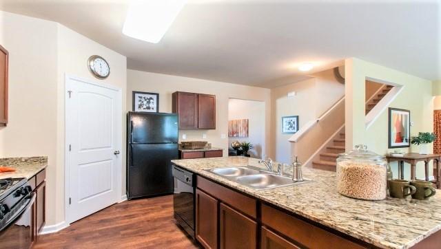 Redstone Commons - Residential