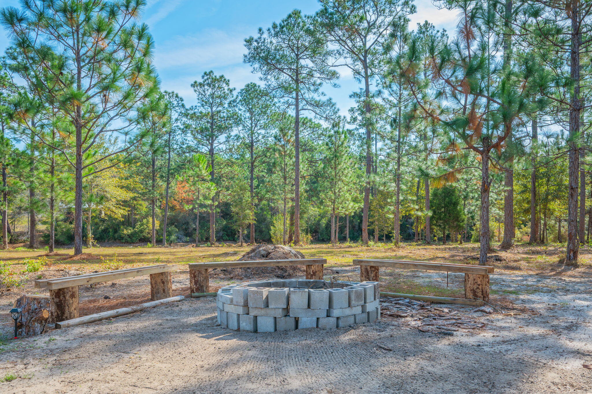 TEN LAKE ESTATES UNIT 1 - Residential Lease