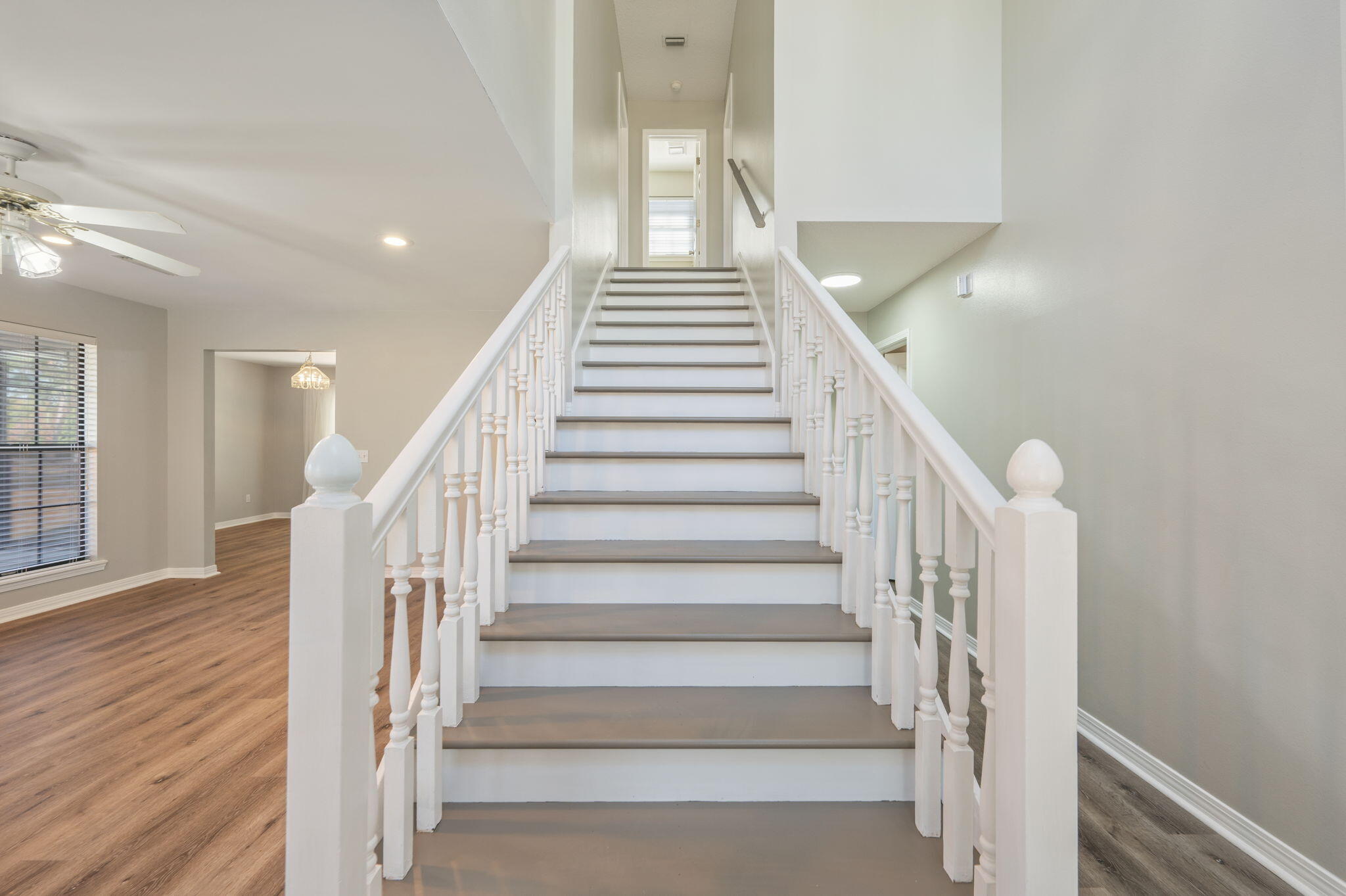 TEN LAKE ESTATES UNIT 1 - Residential Lease