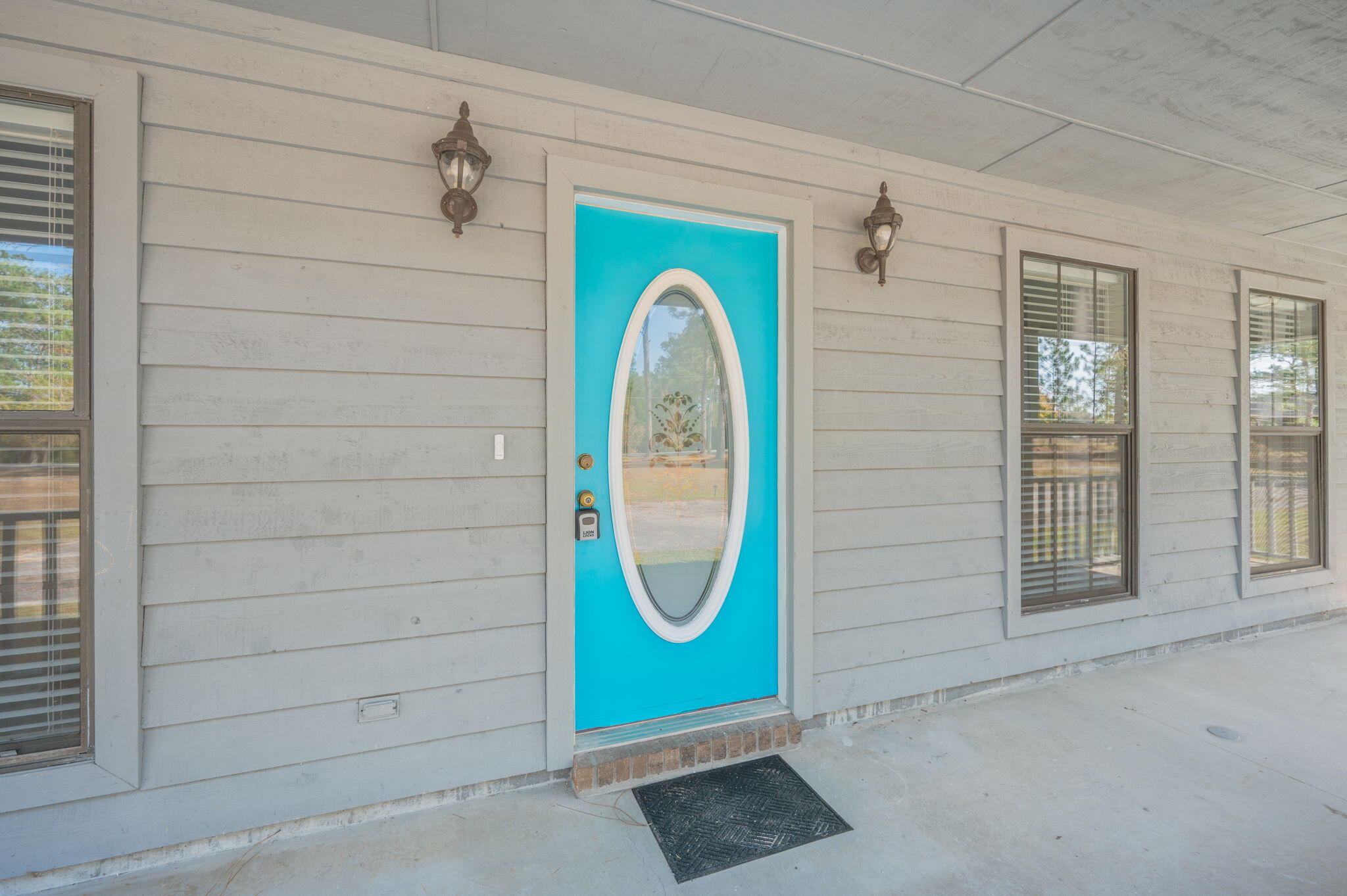 TEN LAKE ESTATES UNIT 1 - Residential Lease